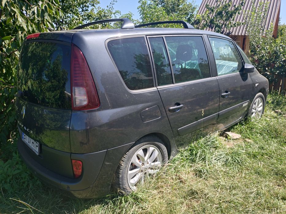 Vând sau dezmembrez Renault Espace IV 2006