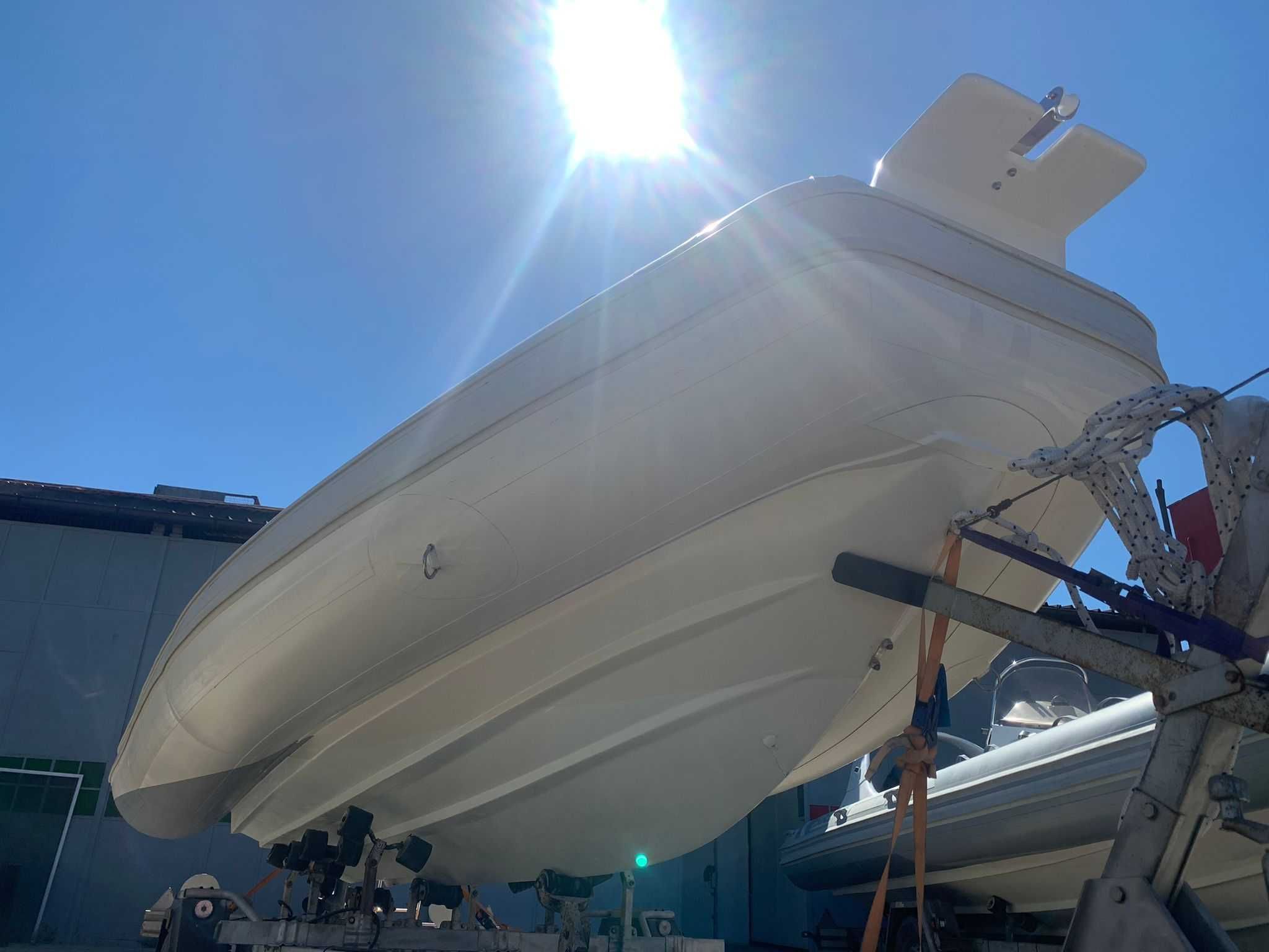 barca rib gonflabila BAT Falcon x9 5.1m restaurata complet