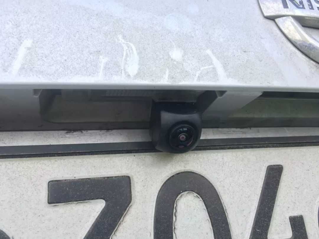 Универсална камера за задно предно виждане VW AUDI BMW Mercedes и др.