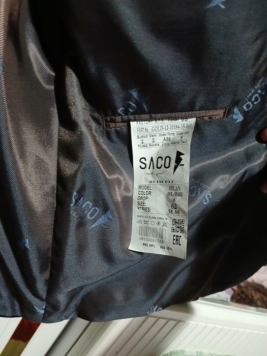 Kastym -shim  toflik sotladi
Toflik razmeri 43
Kastyum razmeri 63