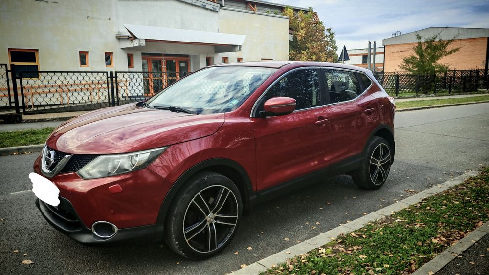 Nissan Qashqai 2015 1.5 diesel, navigatie, camera marsarier