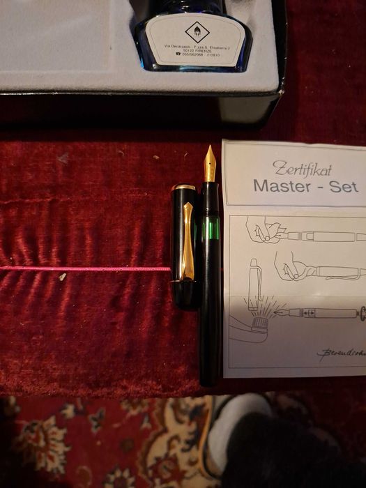 Vand stilou clasic german cu mecanism de umplere cu piston( pompița )