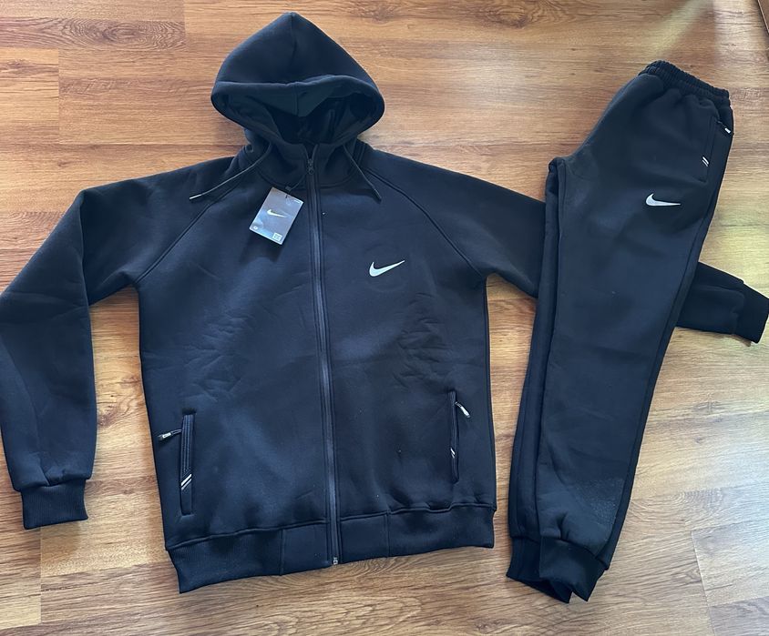 Мъжки,ватиран,черен екип Nike ГОЛЕМИ РАЗМЕРИ