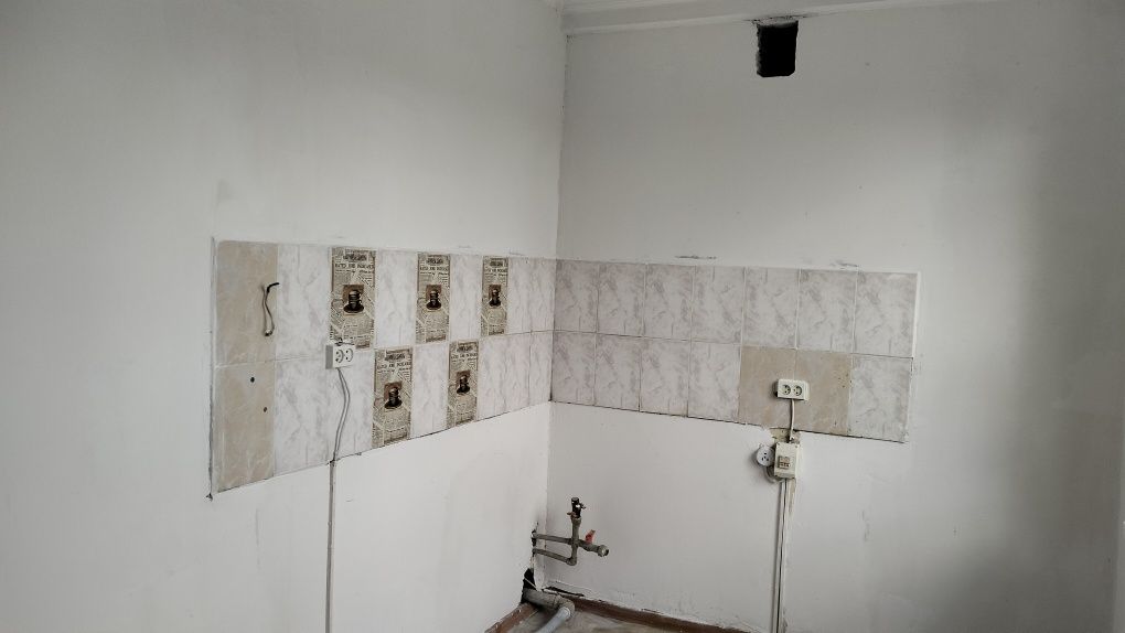 Продам 3-хкомнатную квартиру в центре п. Глубокое