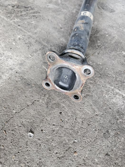 Преден кардан от Infiniti QX70 3.0d