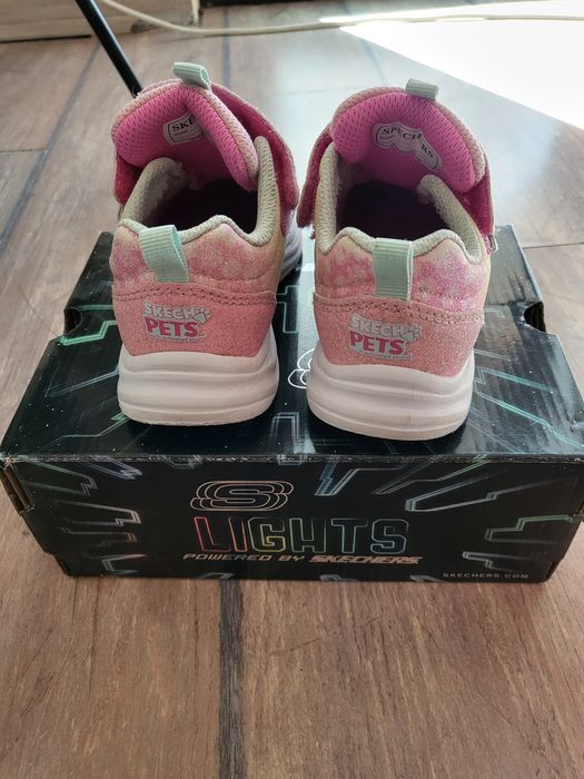 Детски маратонки SKECHERS light