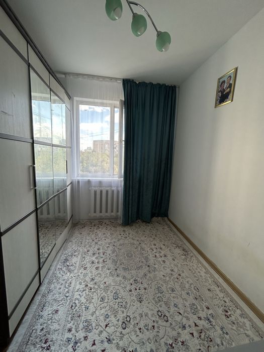 Продам 4 к кв, в 5 мкр.
