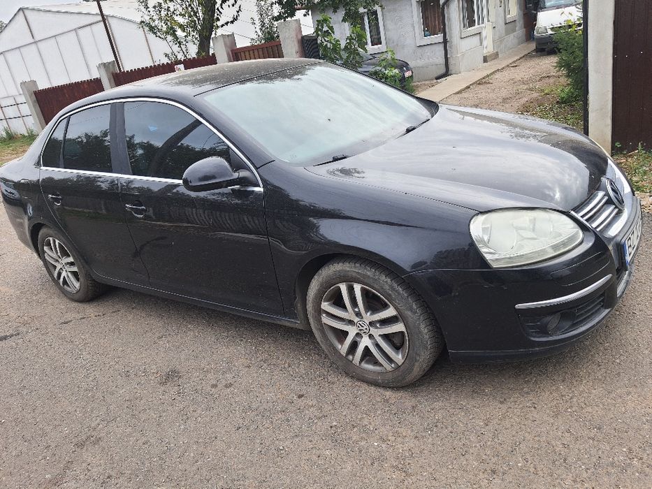 Volkswagen Jetta   An 2008   1.4 TSI   125 kW ( 170 CP)