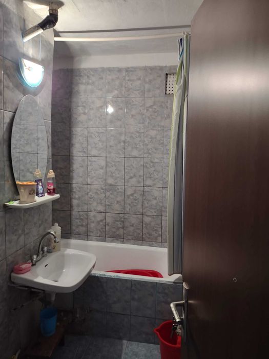 Apartament cu două camere de închiriat pe strada Arcului