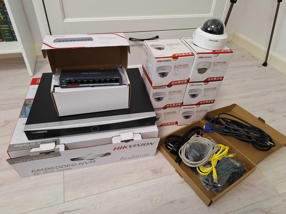 Vând sistem complet de supraveghere Hikvision, folosit doar 2 luni,.