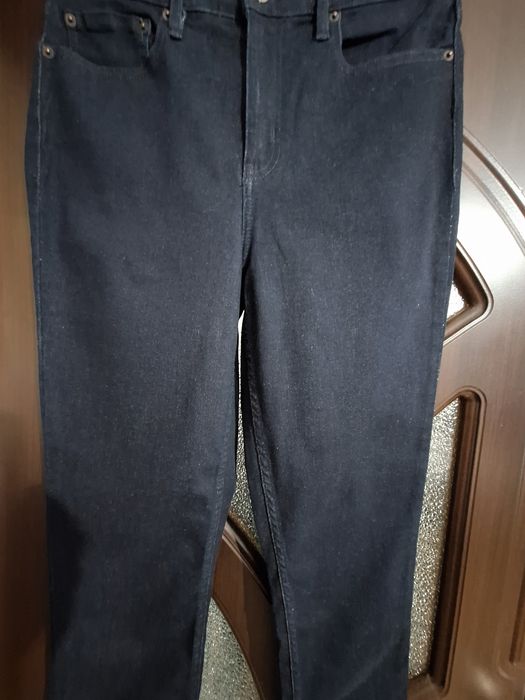 Blugi noi Calvin Klein pentru damă