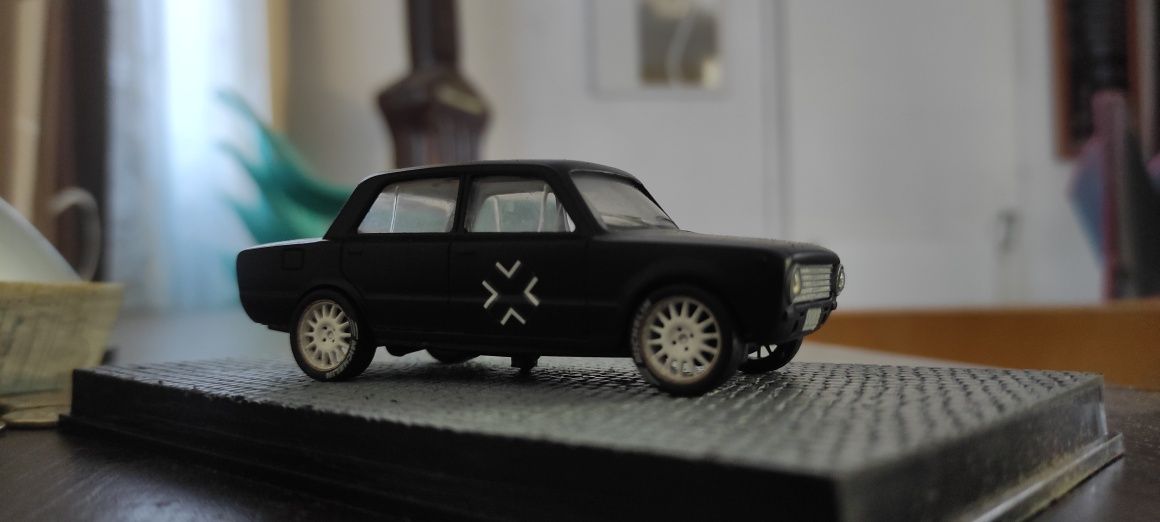 Метални модели мащаб 1:43