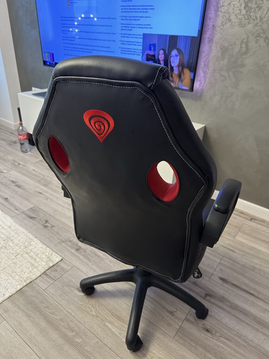 Scaun gaming Genesis