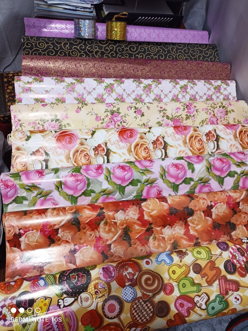 Бумага для упаковки, бумага упаковочная разных расцветок!