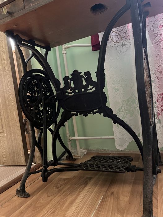 Vind Mașină de cusut Sunger.