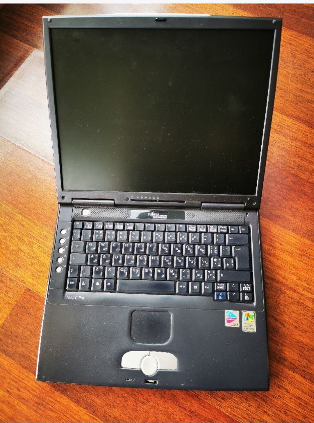 Fujitsu S... Amilo Pro V2000 -dezmembrare