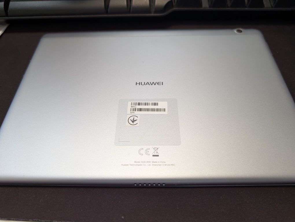 Таблет Huawei MediaPad T3 10, Quad Core, 9.6" 32GB