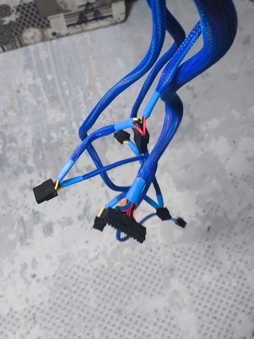 Ginzzu 800w modular series