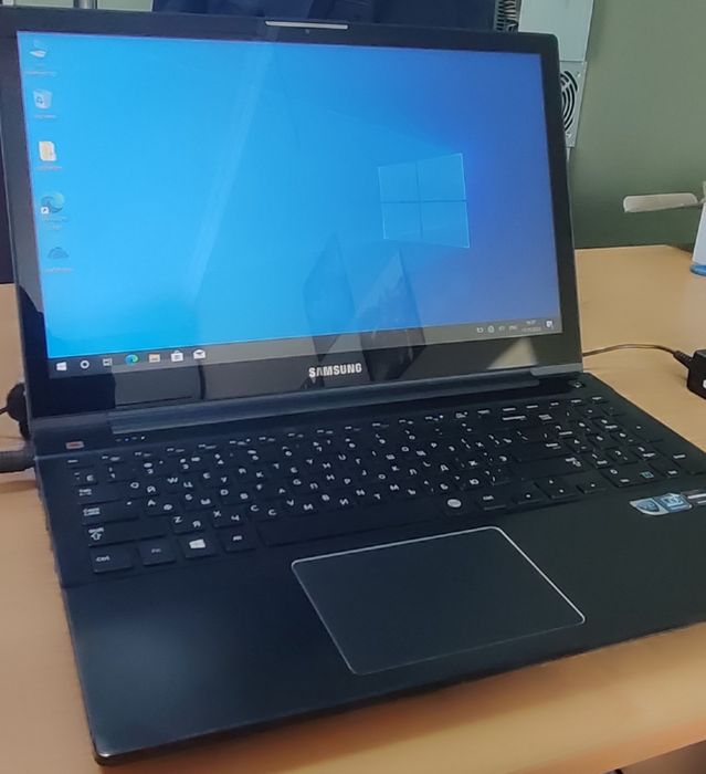 Ноутбук Core i7/16 ОЗУ/240 SSD