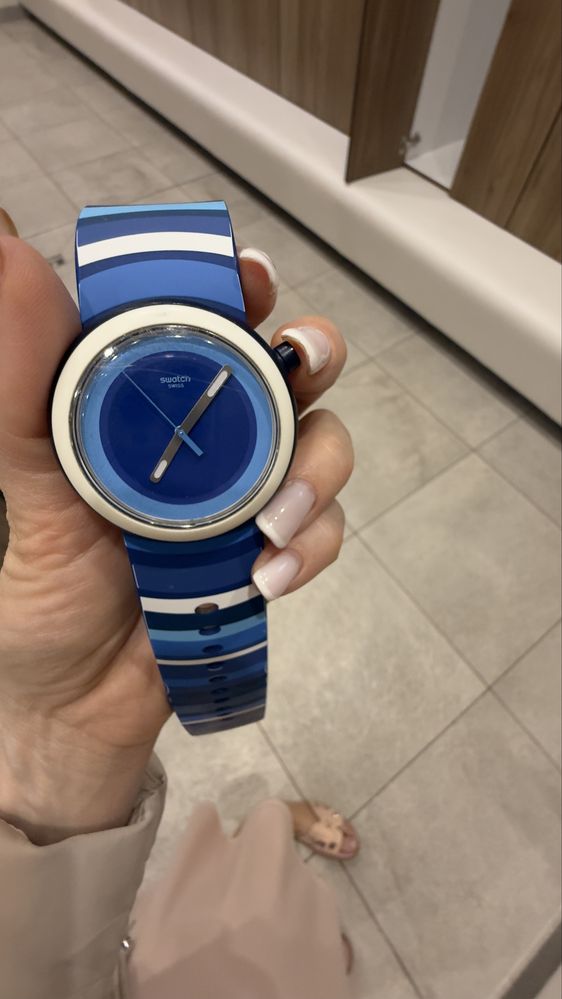 Часовник Swatch” оригинален