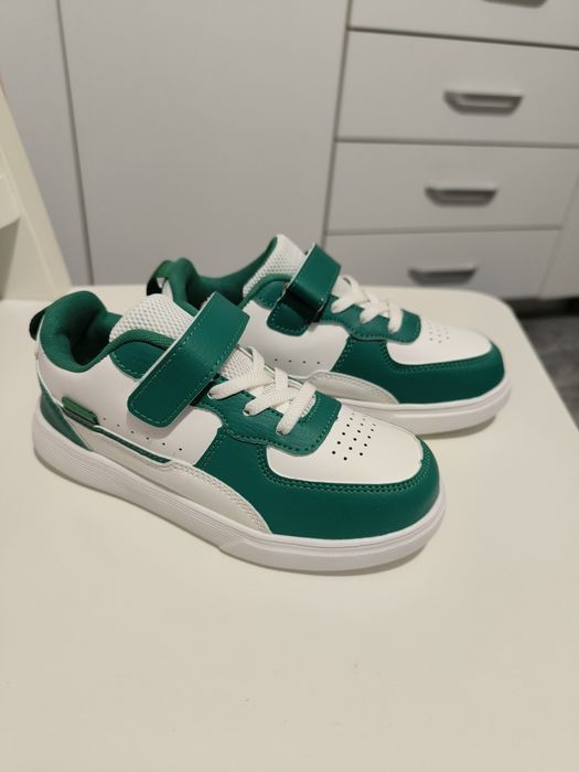 Adidași copii noi 32