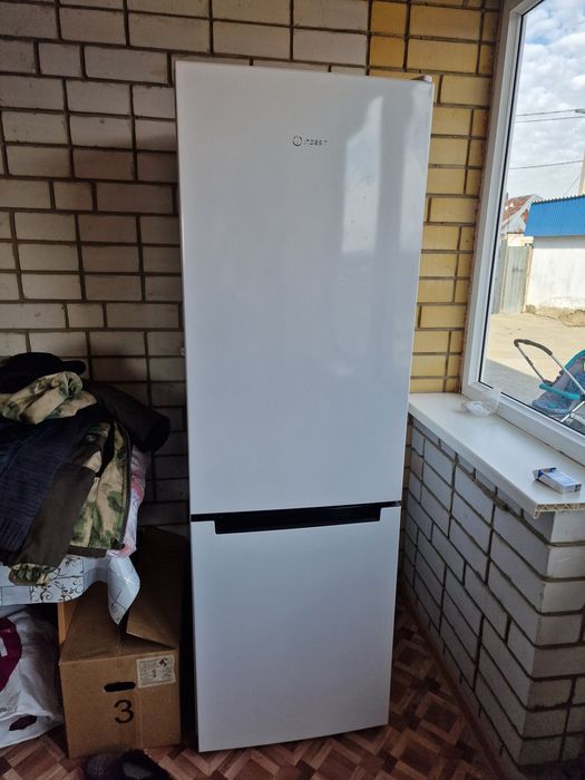 Продам холодильник.