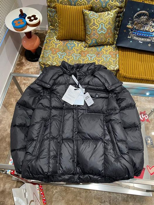 Geacă Moncler Maya