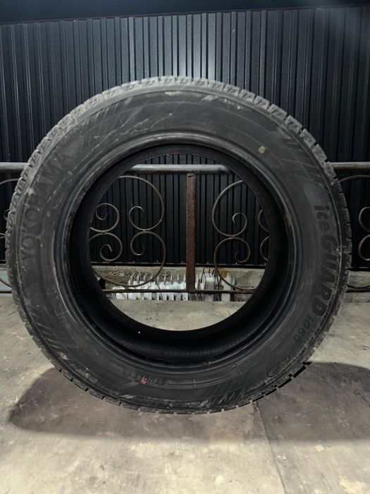 Зимние шины Yokohama новые для camry 75