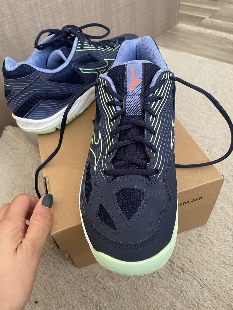 Маратонки Mizuno