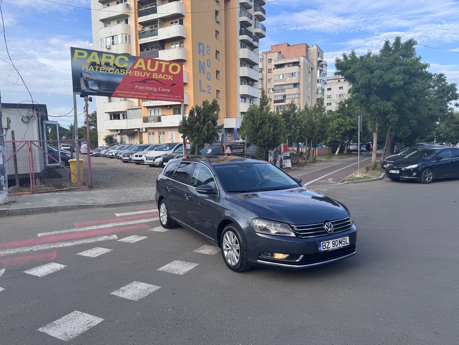 Vw Passat B 7 An 2012 Motor 1.6 TDI Clima Navi Pilot Computer Pdc