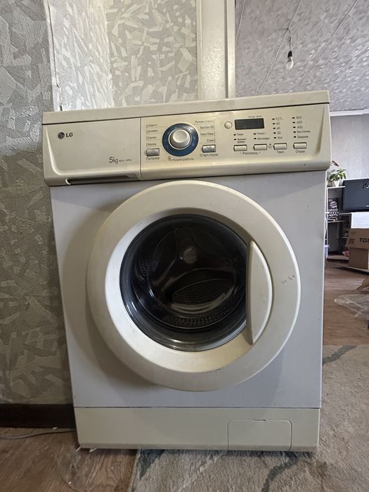 Продам стиральную машинку LG