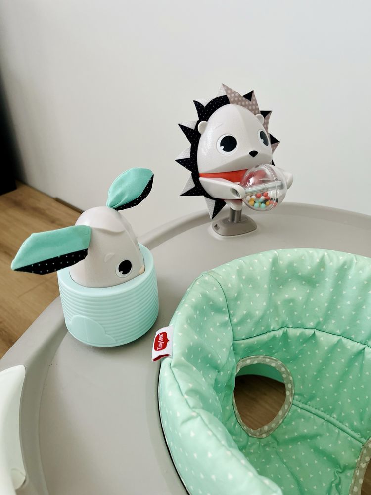 TINY LOVE Мобилен център за игра 4в1