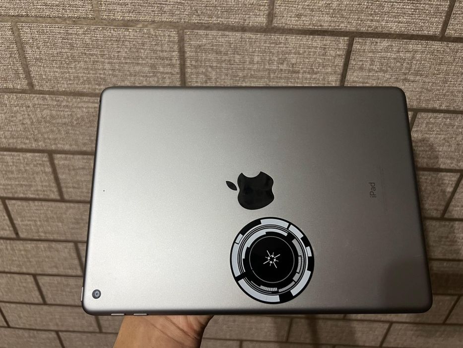 ipad 6 в отличном состоянии