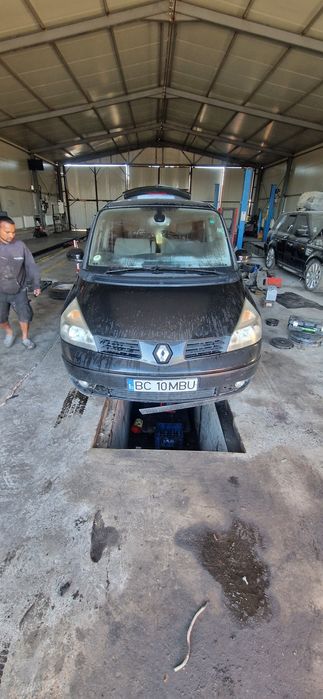 Dezmembrez Renault Espace 2.2 Diesel