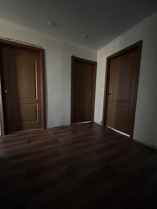 Продам 3 х комн. квар., 7 мкр, 83 дом,  5 этаж.