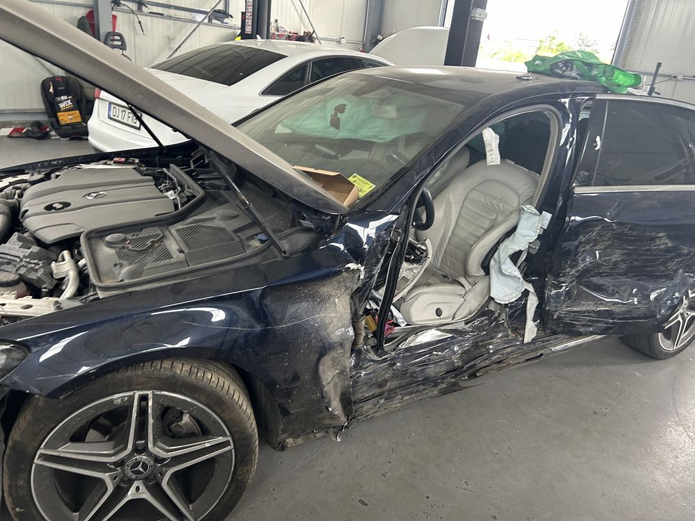 Mercedes c class avariat