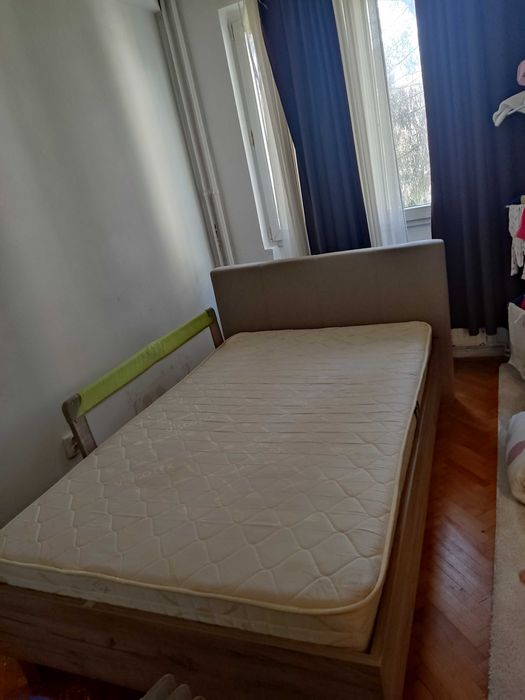 Pat 140 / 200 tapițat gri textil