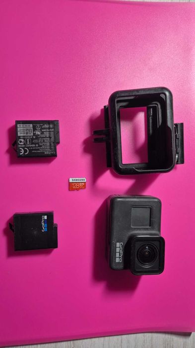 GoPro 7 Black + 2 Baterii + Accesorii