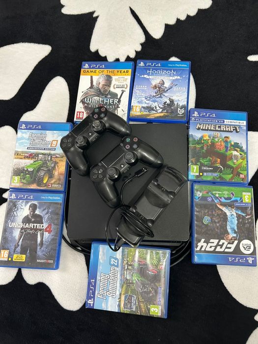 Vând Ps4 slim 820 gb