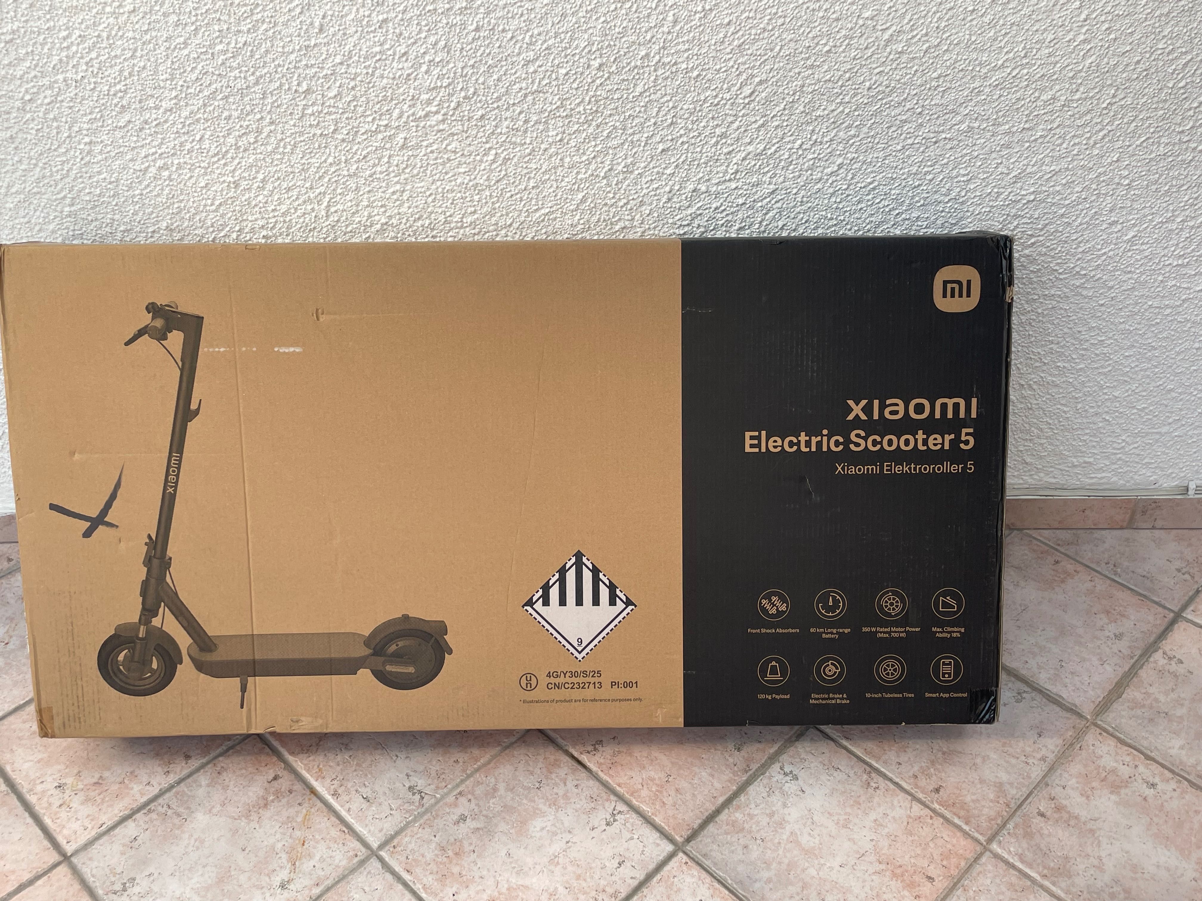 Нов електро скутер(Тротинетка). От Фирма XIAOMI. Един от най-добрите.