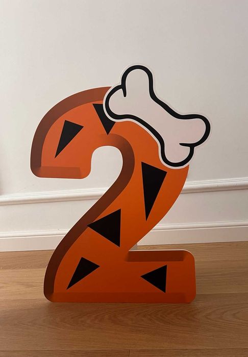 Фигурки на Флинстоун, Бамби, Дино за Рожден ден