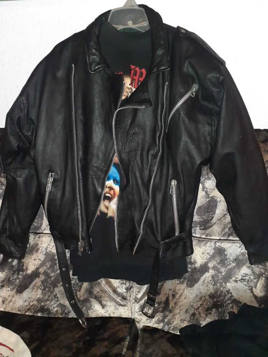 Geaca din piele noua de rocker