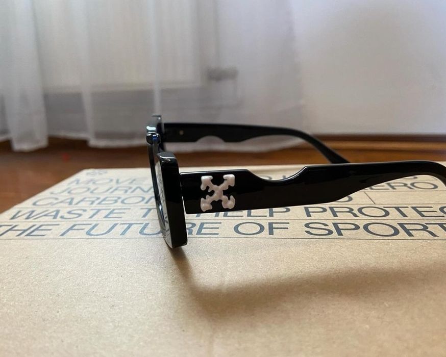 ochelari off white