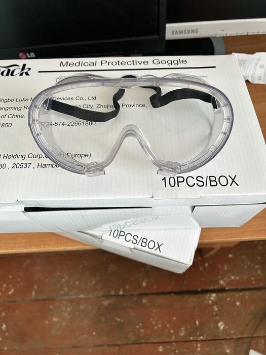 Герметичные защитные очки количество 300 штук