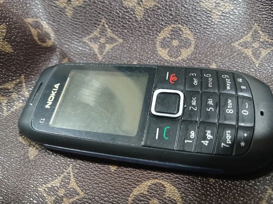 Assalom alekum telefon sotiladi Original Nokia 1616