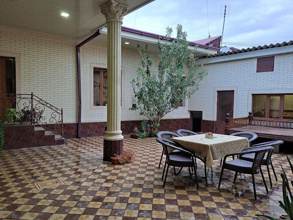 Продается дом земля под бизнес сентр городе