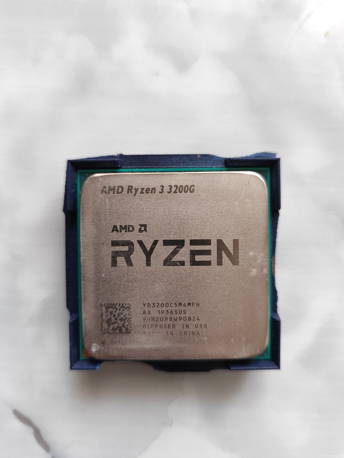 AMD Ryzen 3 3200G