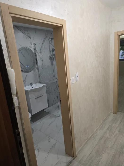 Двустаен апартамент в жк. Христо Смирненски
