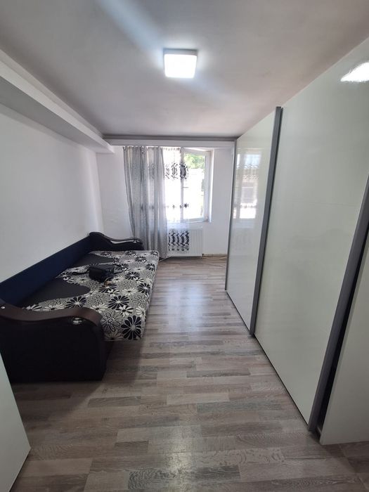 Garsonieră de închiriat