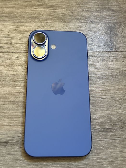 Iphone 16 piese.   .